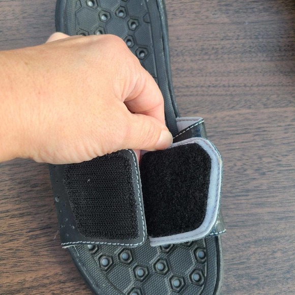 Under Armour UA Playmaker III Slides Sandals Size Y6 - Picture 10 of 11